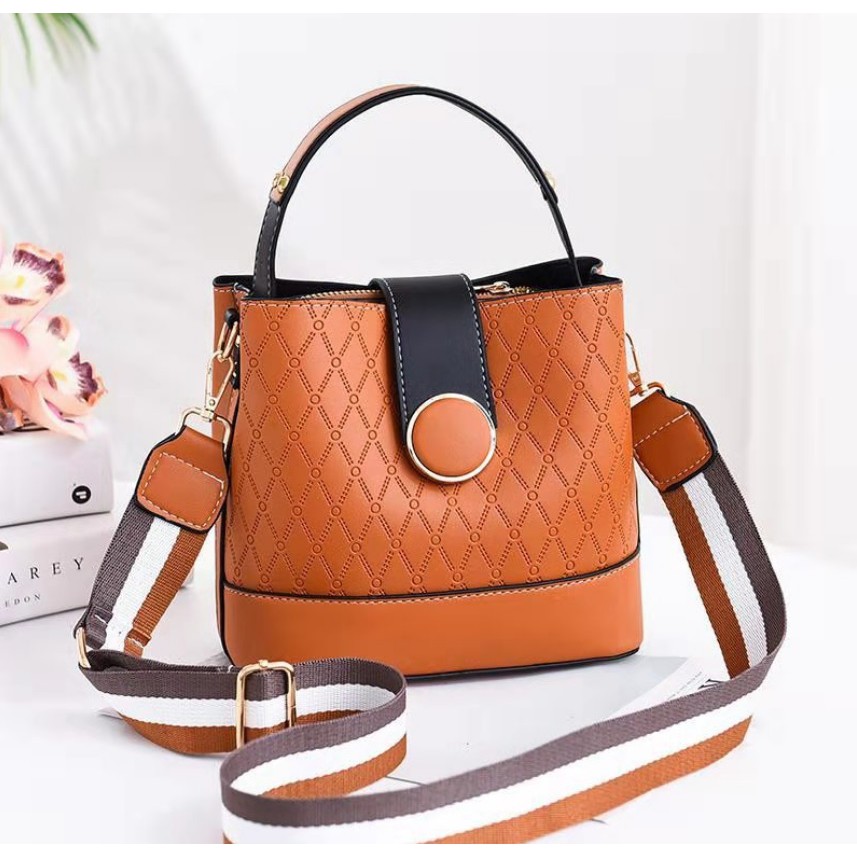 TFT AX9813 AX383 E229 E414 TAS IMPORT TAS SELEMPANG WANITA BERMOTIF CANTIK TAS FASHION