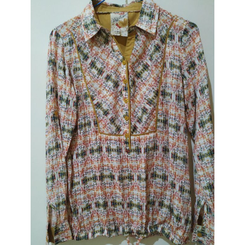 (PRELOVED) Kemeja wanita Triset