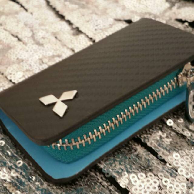 Gantungan Kunci Mobil Kulit Mitsubishi