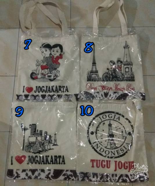 (BISA COD) TAS TOTE BAG JOGJA VARIASI BATIK UKURAN 35x25 cm SOUVENIR JOGJA UNTUK PRIA WANITA