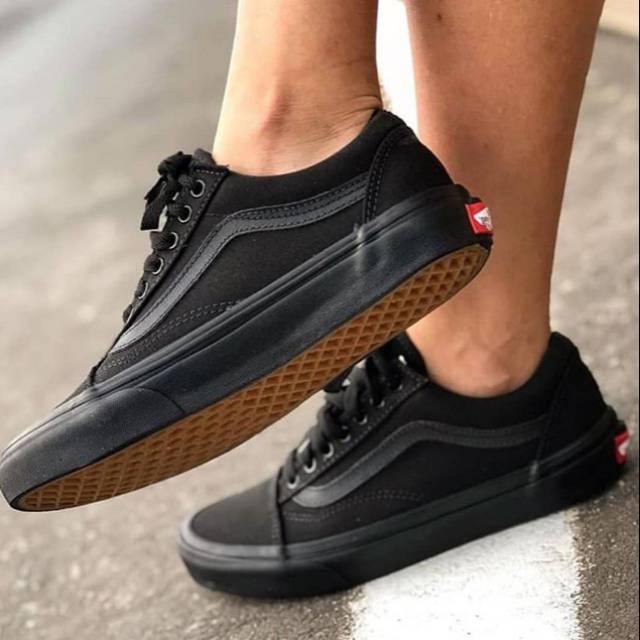 vans old skool black low