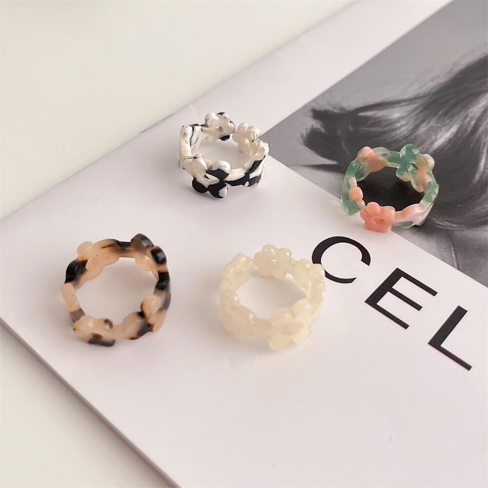 Mxbeauty Resin Cincin Terbuka Tren Minimalis Manis Berongga Bunga Akrilik Gadis Gaya Korea Rings