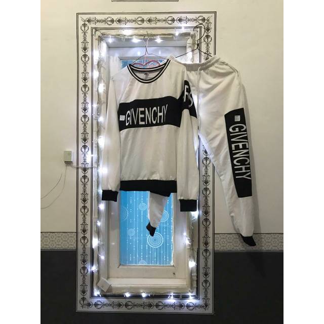 the one givenchy