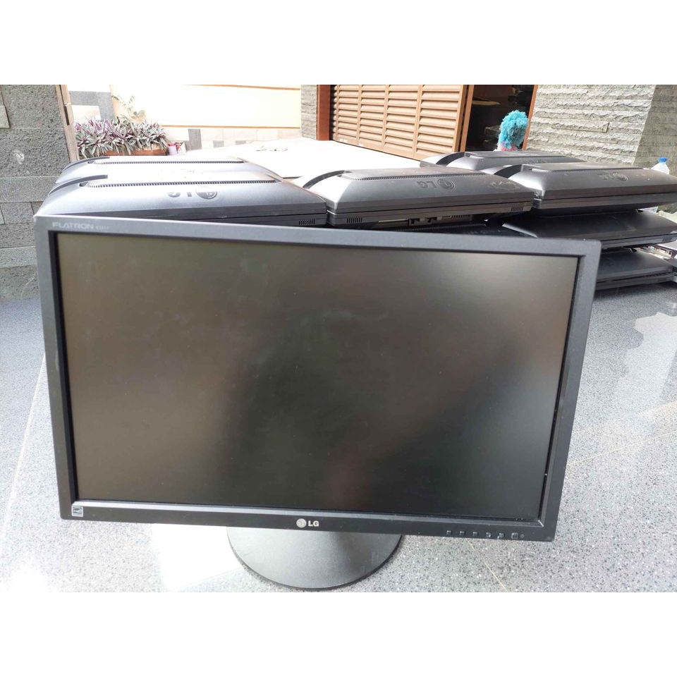 Monitor Komputer Led 24inc Fhd