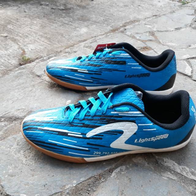 Jual Sepatu futsal specs | Shopee Indonesia