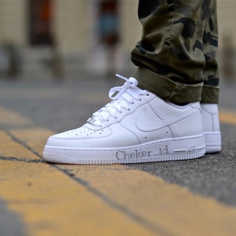 sepatu putih pria dan wanita tred masa kini sneaker tongkrongan kekinian terlaris nk air force 1 one