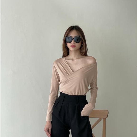 Thea Long Sleeve Top —— Ocha Wear | Atasan Off Shoulder Sabrina Wanita | Blouse Stylish Murah Berkualitas