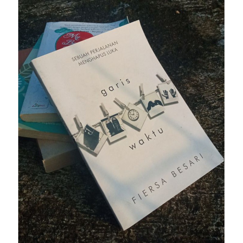 novel buku bekas/second/ Garis waktu - Fiersa Besari
