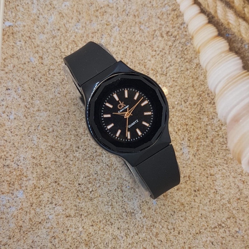 COD✅ Jam Tangan Wanita Fashion Karet Jam Silikon Bulat Tampilan Klasik Rubber Analog Watch impo Murah   S1175