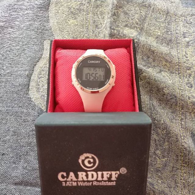 Jam tangan Cardiff