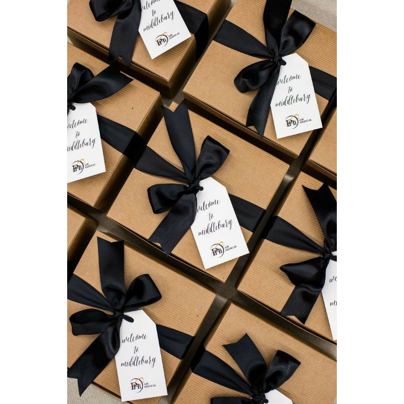 

BUNGKUS/BOX KADO TAMBAHAN ESTETIK GIFT BOX