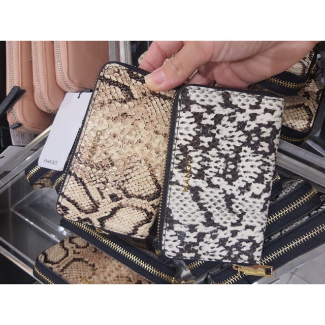 MANGO WALLET  MEDIUM SIMPLE WOMEN WALLET. dompet mango termurah ready surabaya