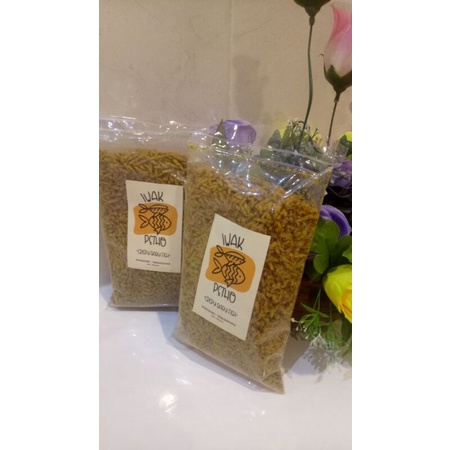 

crispy baby fish iwak petho