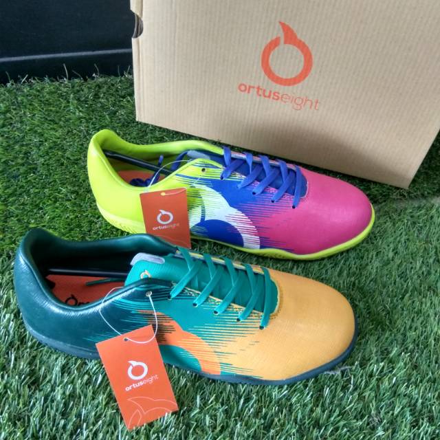 Sepatu futsal ortus original blaze