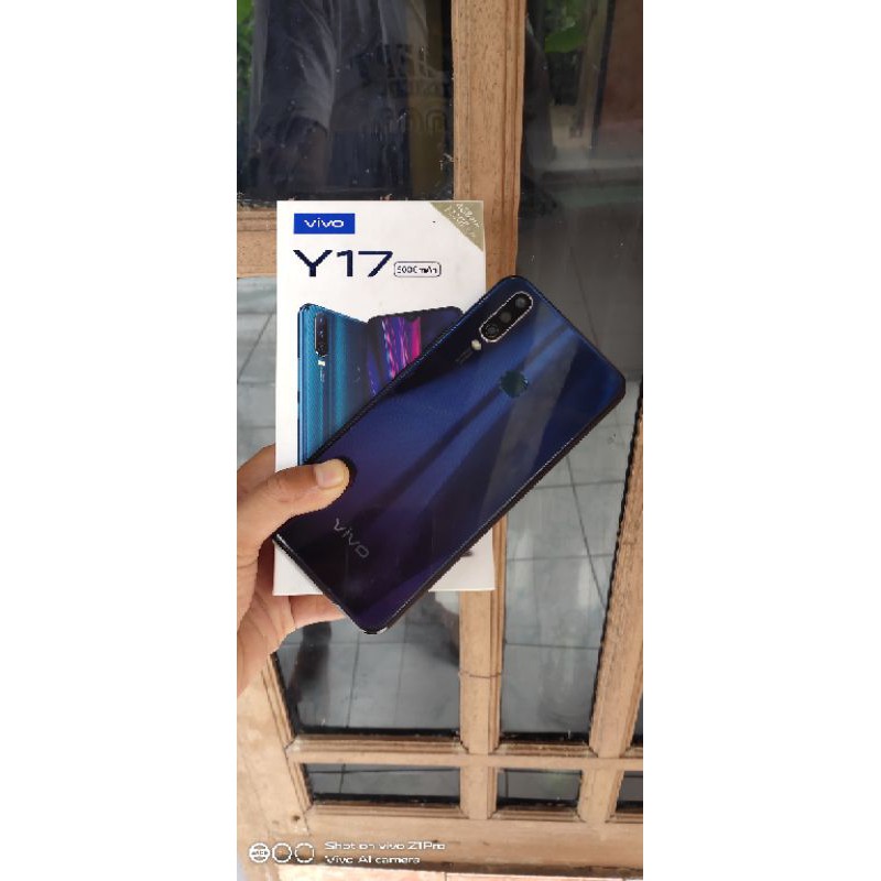 Vivo y17 4/128