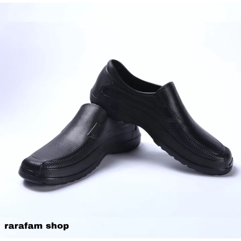 SHOES ANTISLIP MURAH / COCOK UNTUK PEKERJA PERHOTELAN &amp; RESTORAN