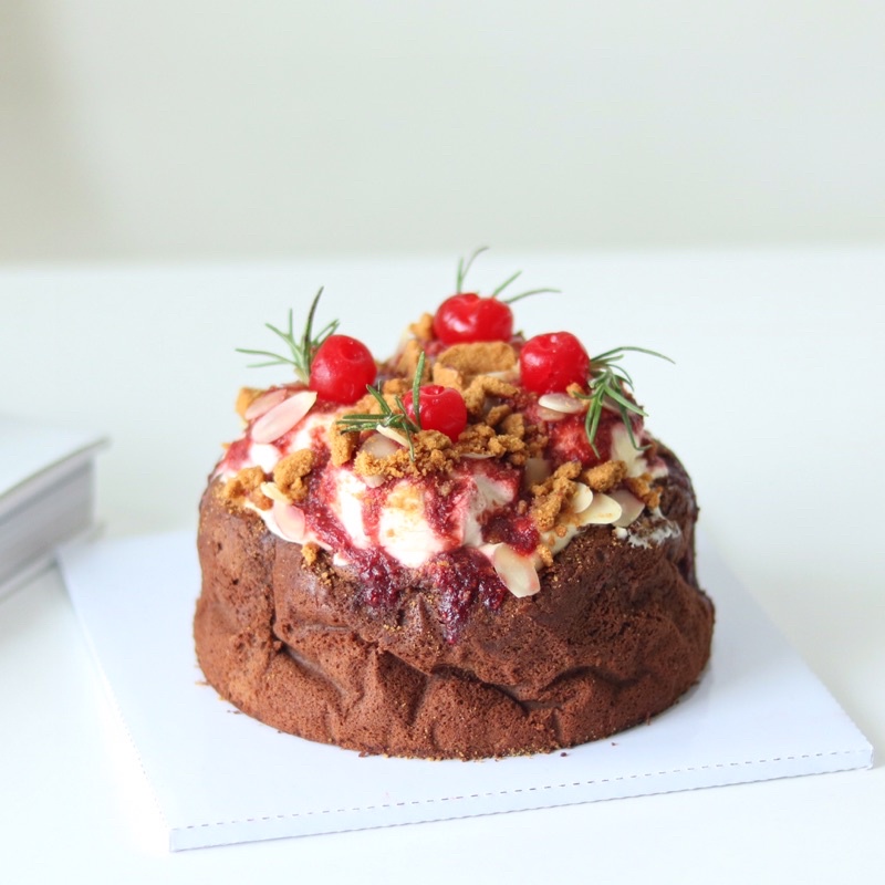 

Raspberry Chocolate Gateau Cake