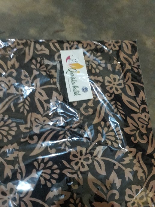 Blouse Batik Kantoran Kancing Depan