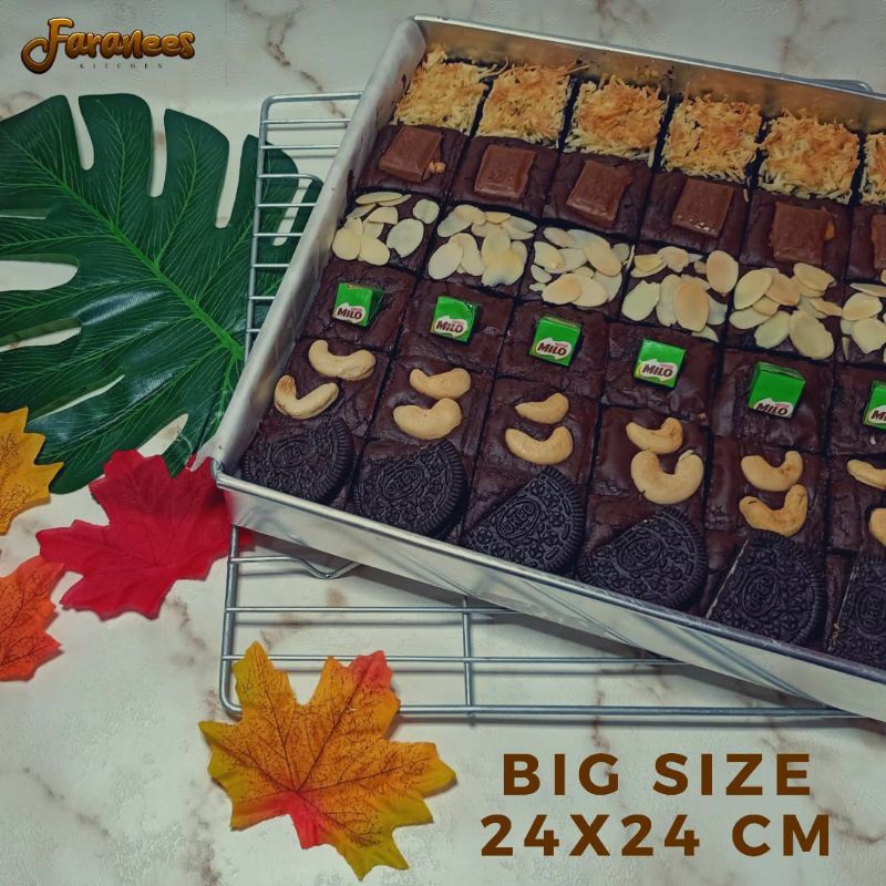 

Brownies Sekat Mix Topping Murah Big Size 24 x 24 cm