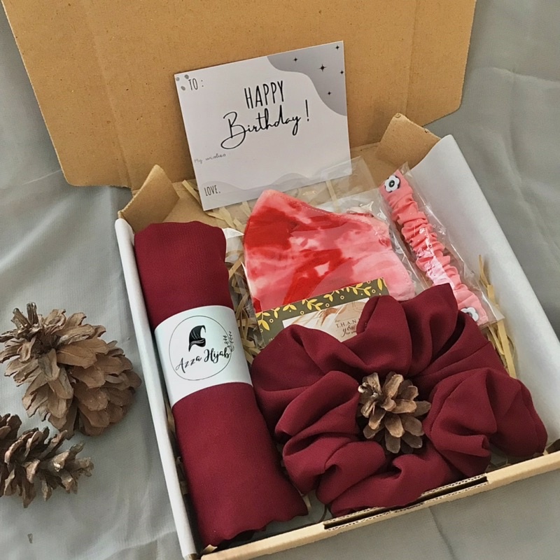 

Hampers ulang tahun wanita