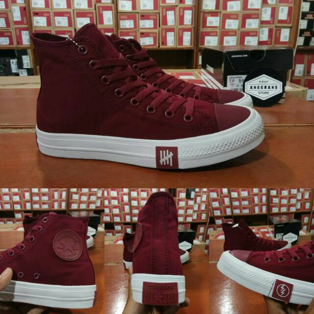 sepatu converse all star merah