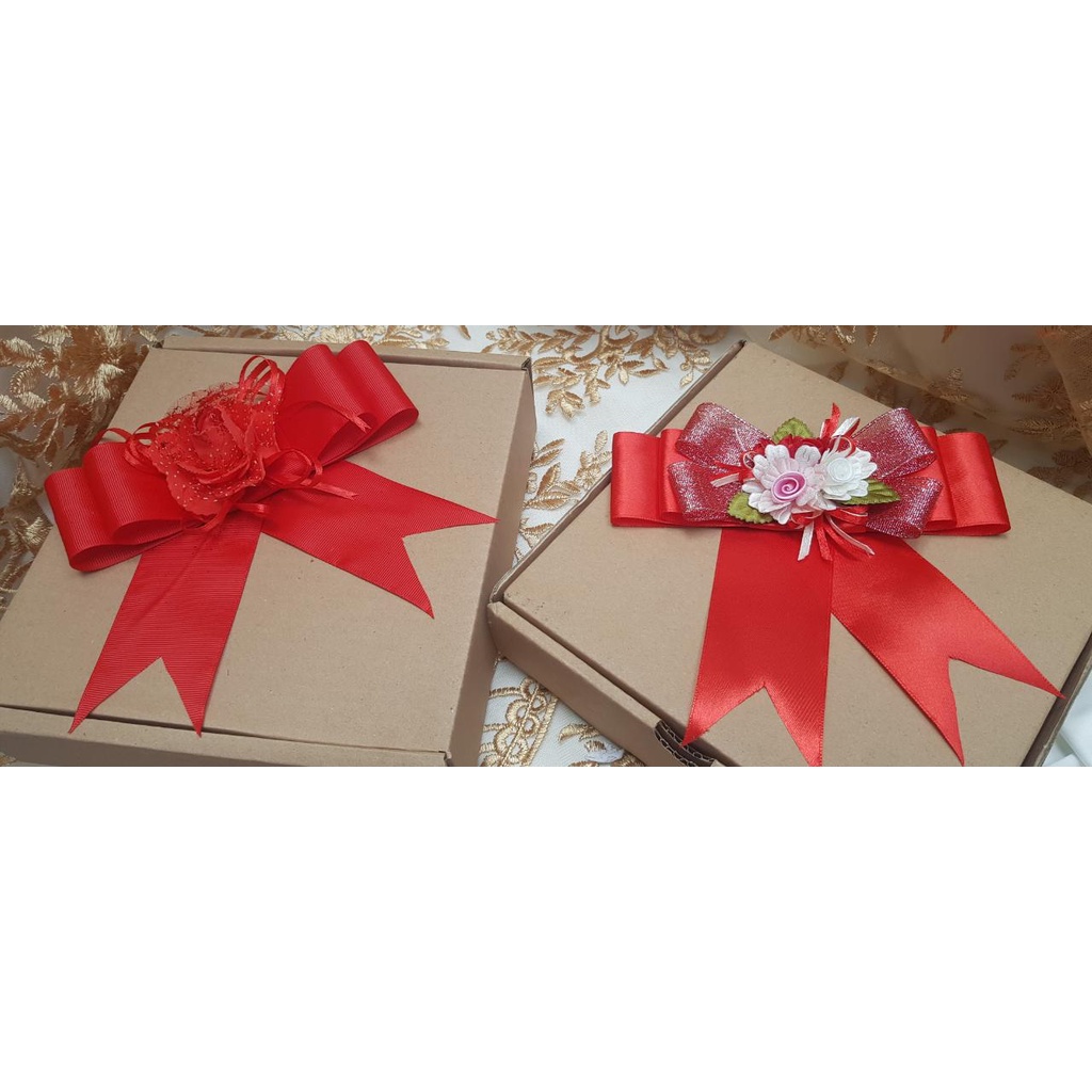 

PITA HAMPERS MERAH - M1