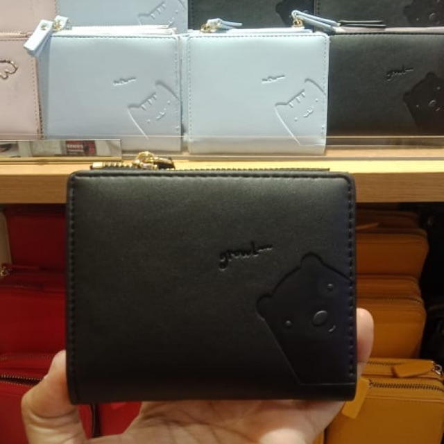  MINISO  ORIGINAL 4wrn Plain embossed animals fold wallet 