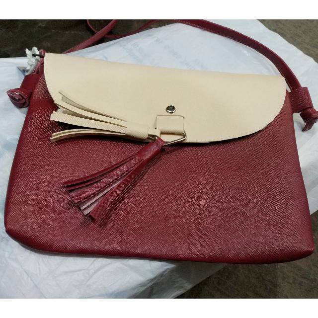 (BISA COD) TAS SELEMPANG KULIT SINTETIS 22x16 cm - SLING BAG WANITA