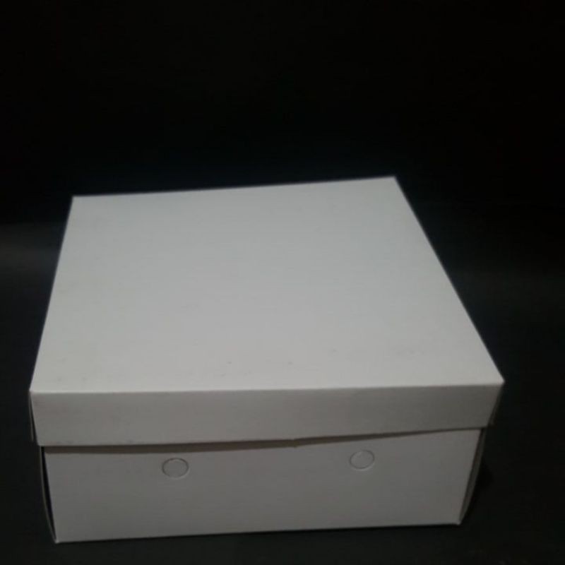 

dus makanan 18x18x8 tebal Rp 14.500/10 lbr