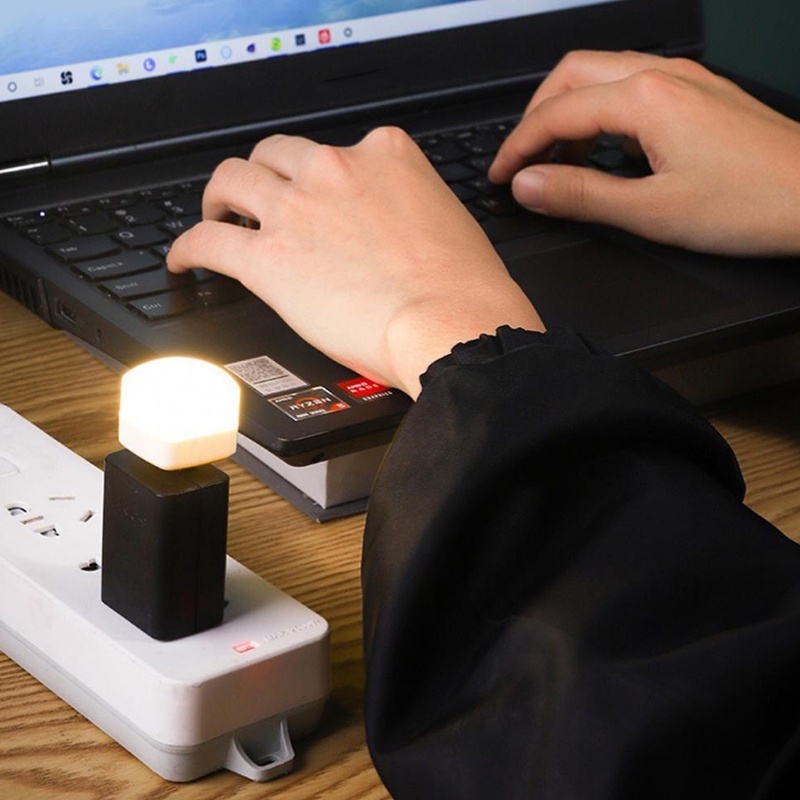 Lampu Baca LED Mini Portable Hemat Energi Dengan Port USB