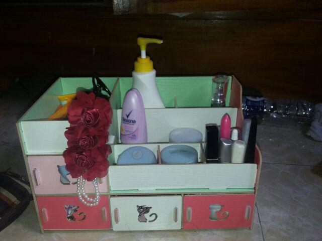 Rak Kosmetik Aksesoris 616 Bahan Kayu Desktop Storage Kitty Cat 213