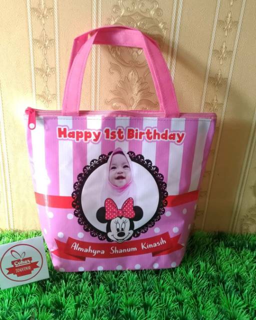 

Tas ultah resleting mickey goodie bag snack ulang tahun ultah anak termurah dan terlaris diskon