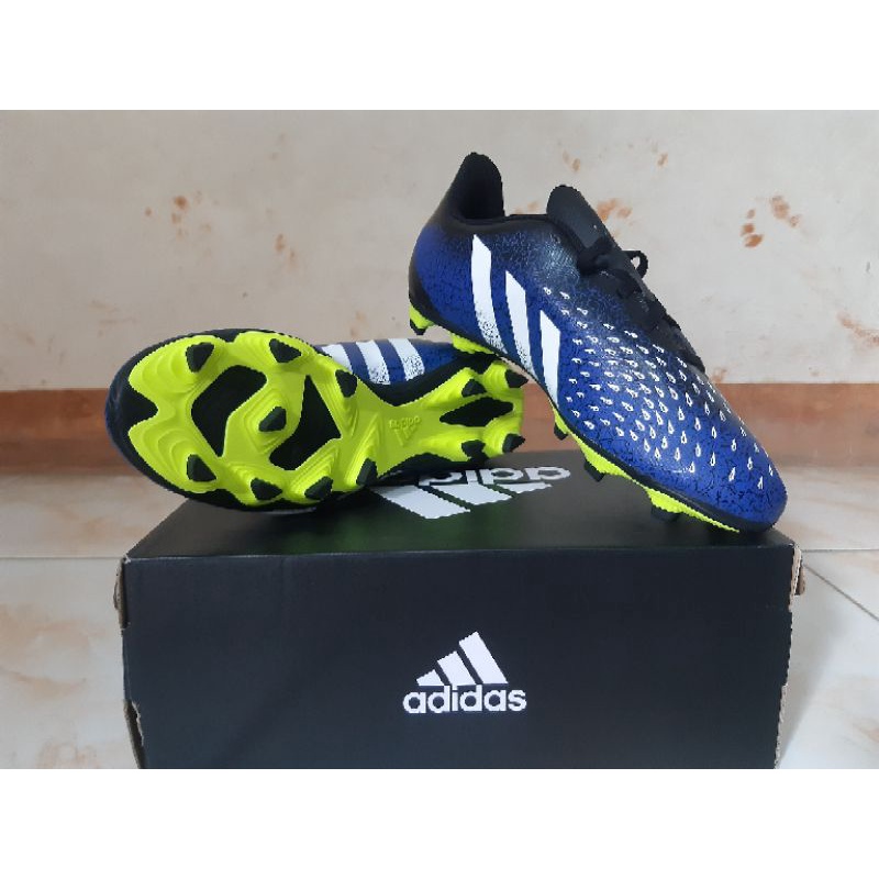 adidas Predator Freak 4 FxG Junior