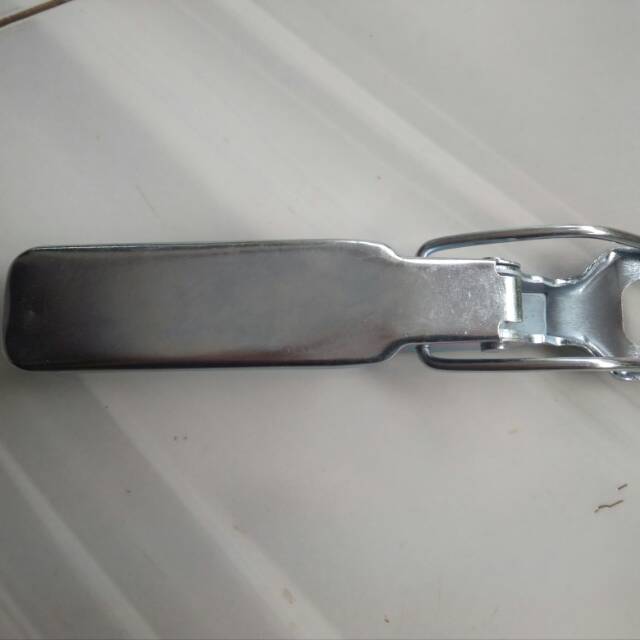 Kunci bak Daihatsu grandmax