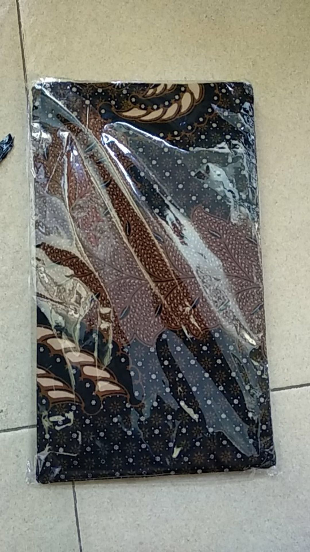 Kain Batik Solo Katun Halus Handprint Sogan Garuda Bokor Seri Saturnus 105.000