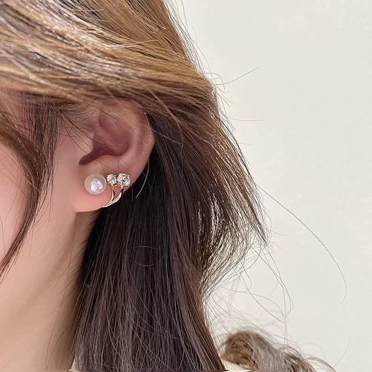 Anting Stud Kristal Mutiara Berlian Imitasi Model Ekor Ikan Bunga Menjuntai Gaya Korea Minimalis Untuk Wanita