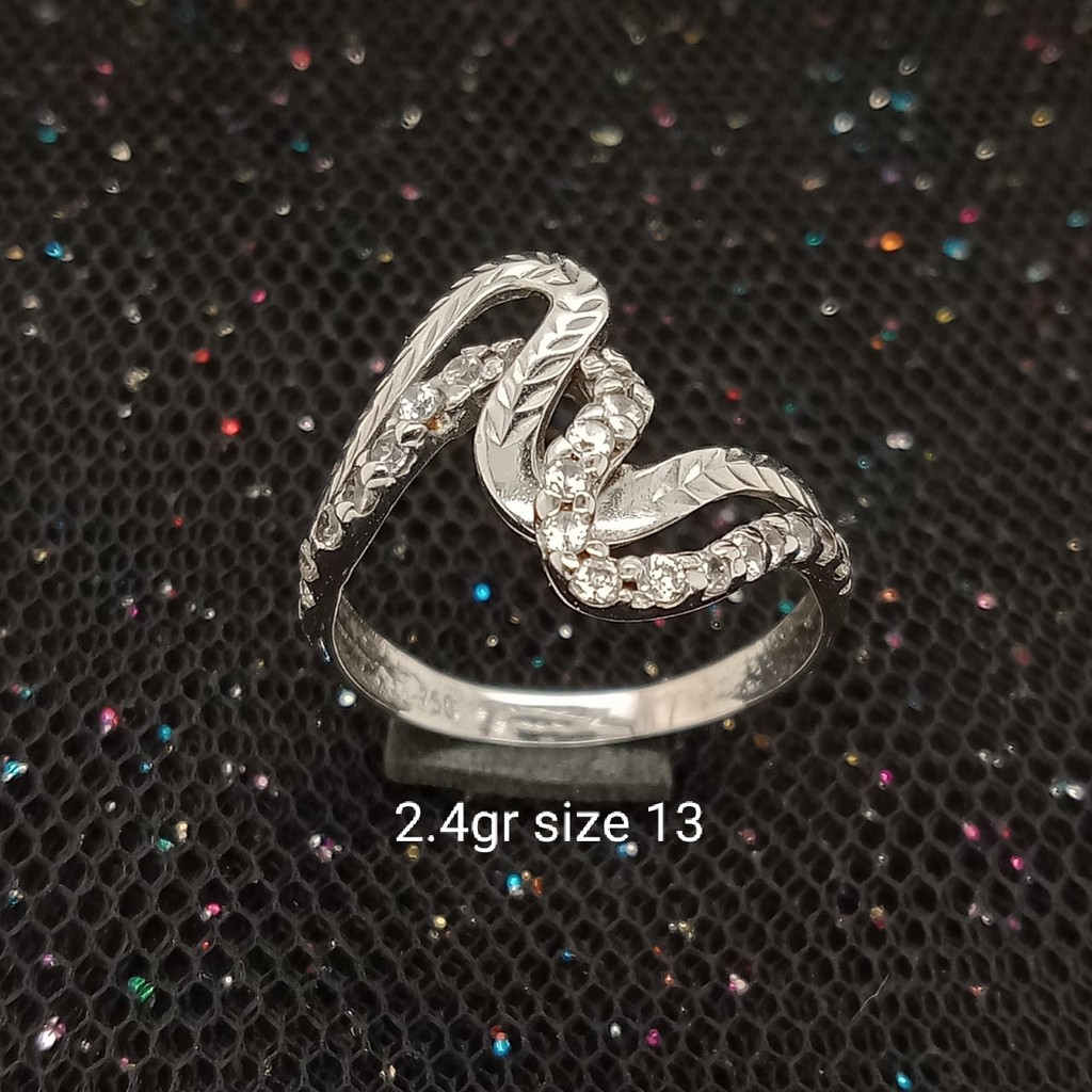 Cincin Emas 17 K - Putih 2.4gr Kadar 750 - 2560