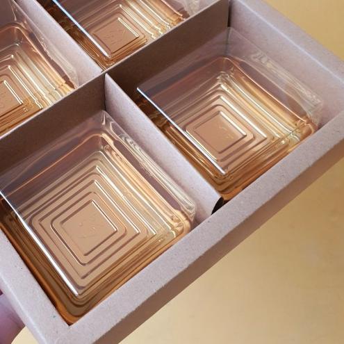 

Mika Tray Mooncake 100 gr ( 1 pack isi 10 pcs )