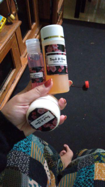 Facial Foam Glow - By Touch N Glow