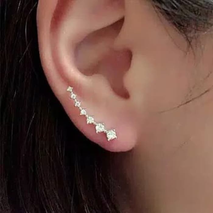 Anting Tindik Fashion Aksen Zirkon Berlian Imitasi Berjajar