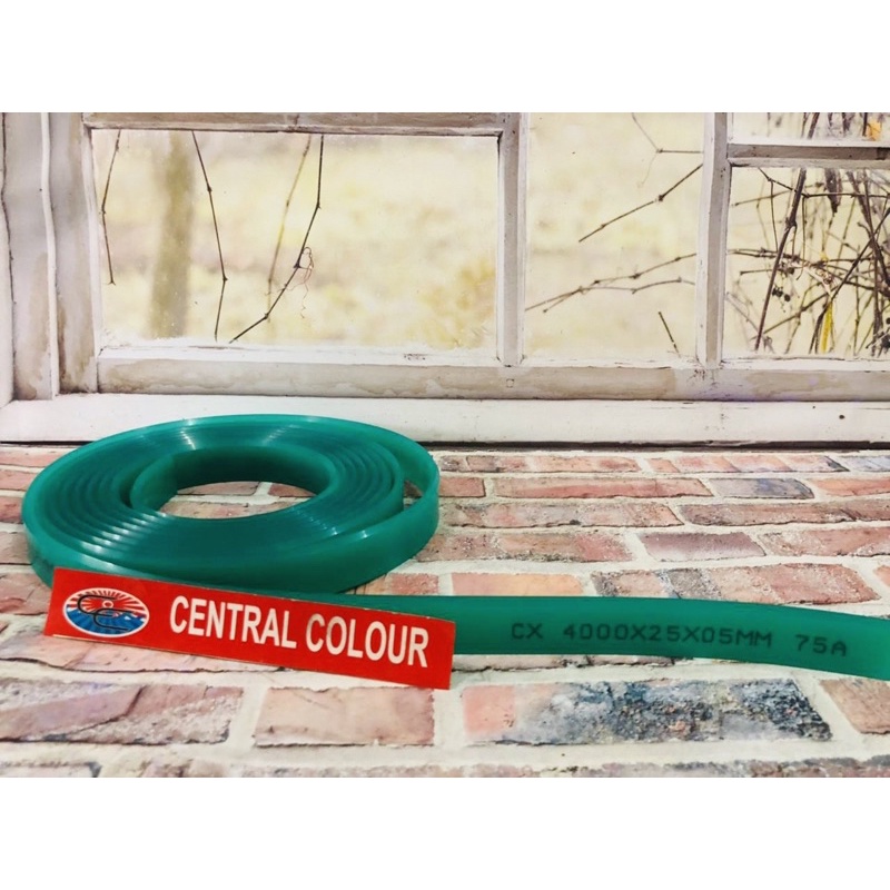 

Karet Rakel Lancip FIMOR 25MM X 5MM X 4000MM 75A Sablon SOLVENTBASE Per CM - HIJAU