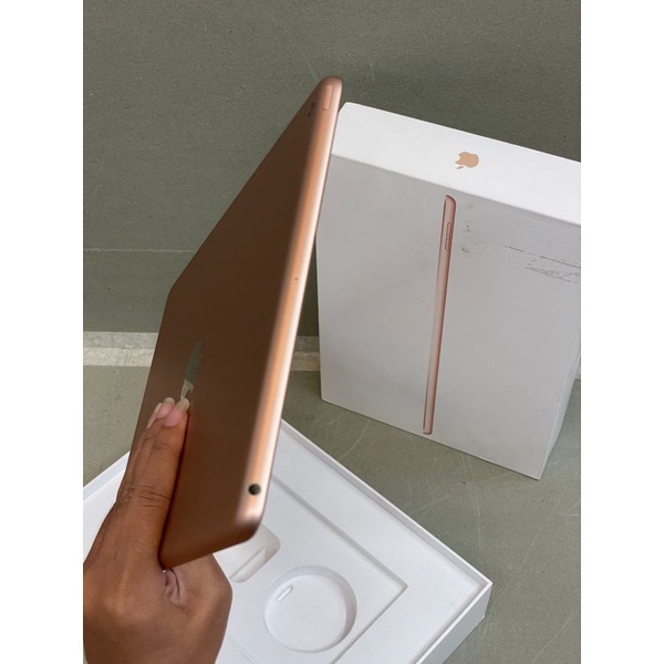 apple ipad 8 32gb wifi only garansi internasional mulus