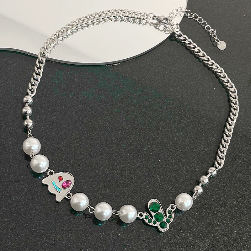Kalung Rantai Klavikula Desain Hantu Kaktus Aksen Mutiara Gaya Hip Hop