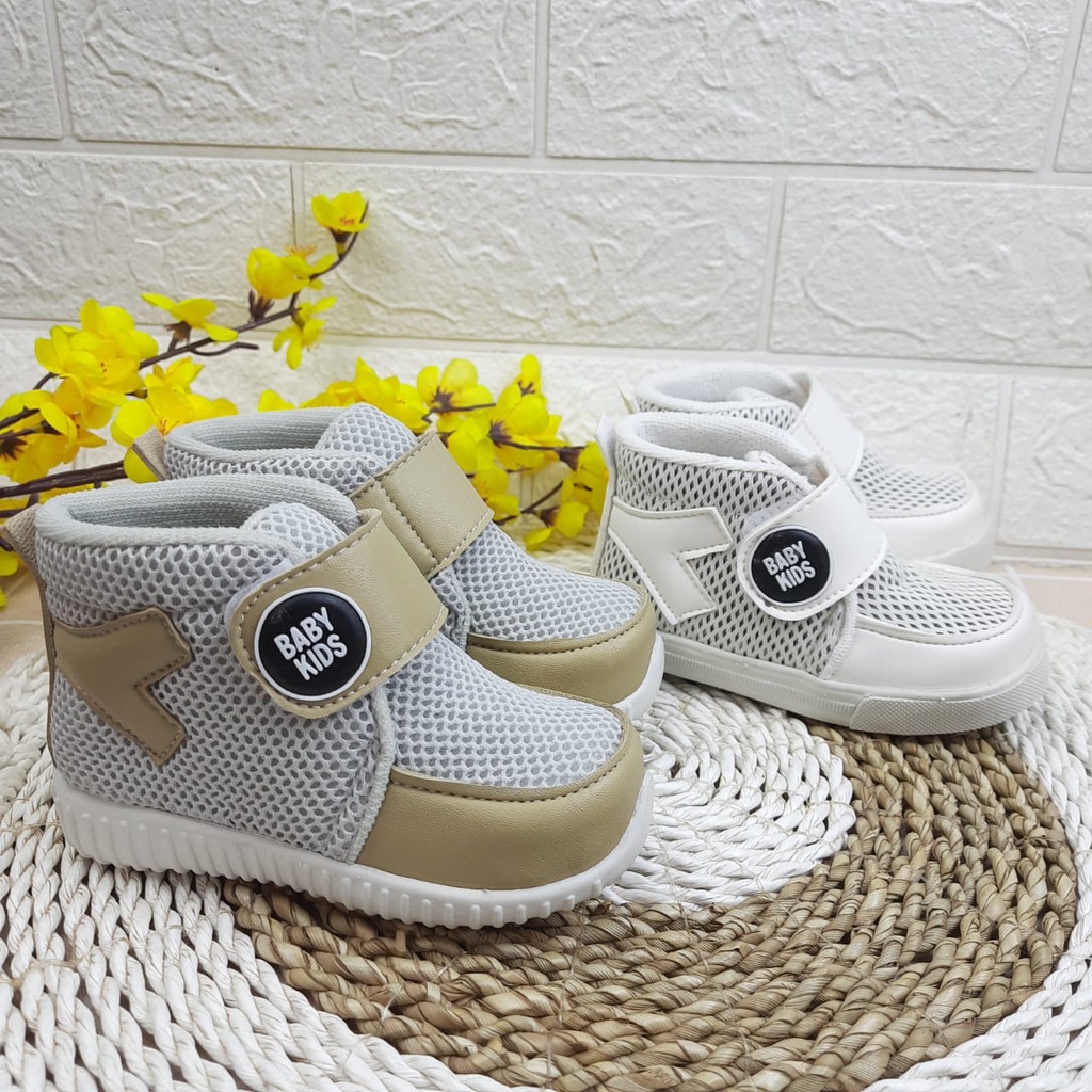 mandirishoestore-SEPATU BOOT ANAK LAKI-LAKI BOLA ABU CAY04