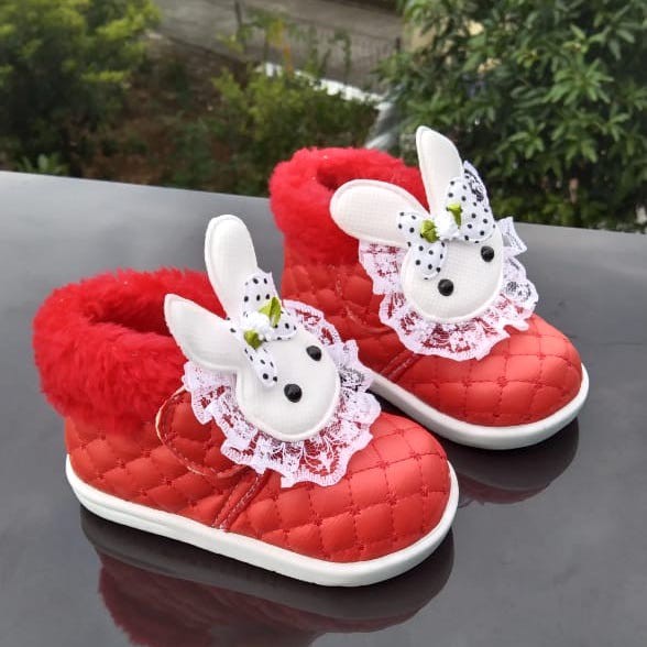 TOKOERS SNP03 Sepatu Pesta Anak Perempuan Bunyi Cit Cit Umur 1 2 3 tahun - Boneka Kelinci