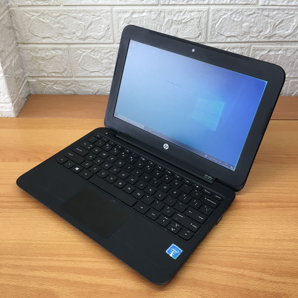 Notebook HP Celeron N2840 RAM 2GB Hardisk SSD 256GB