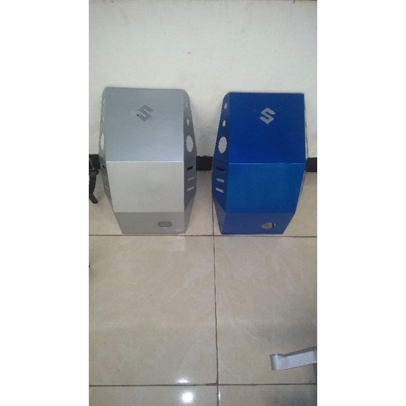 cover engine thunder 125