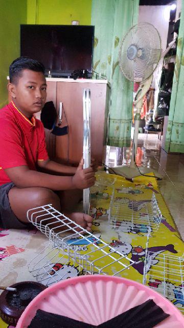 Rak Piring Ada Tempat Gelasnya