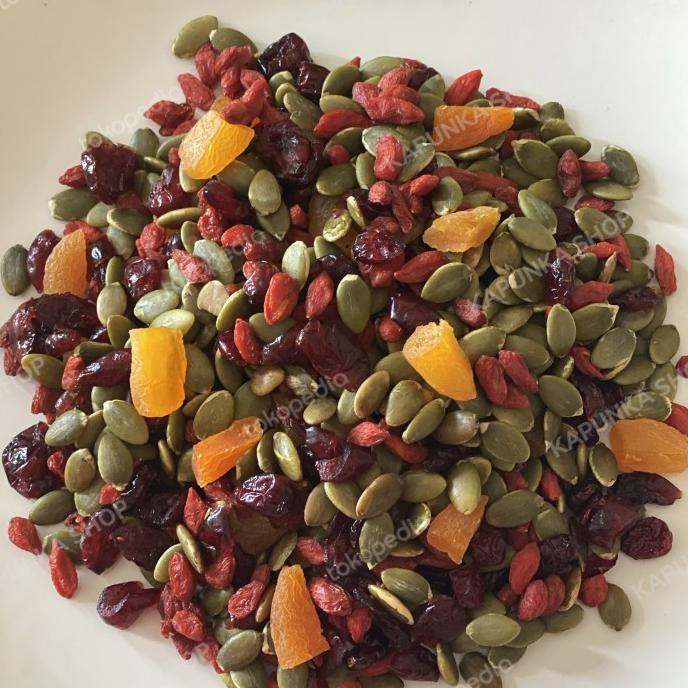 

healthy mixed fruit and seeds 500 gram/Buah kering campur