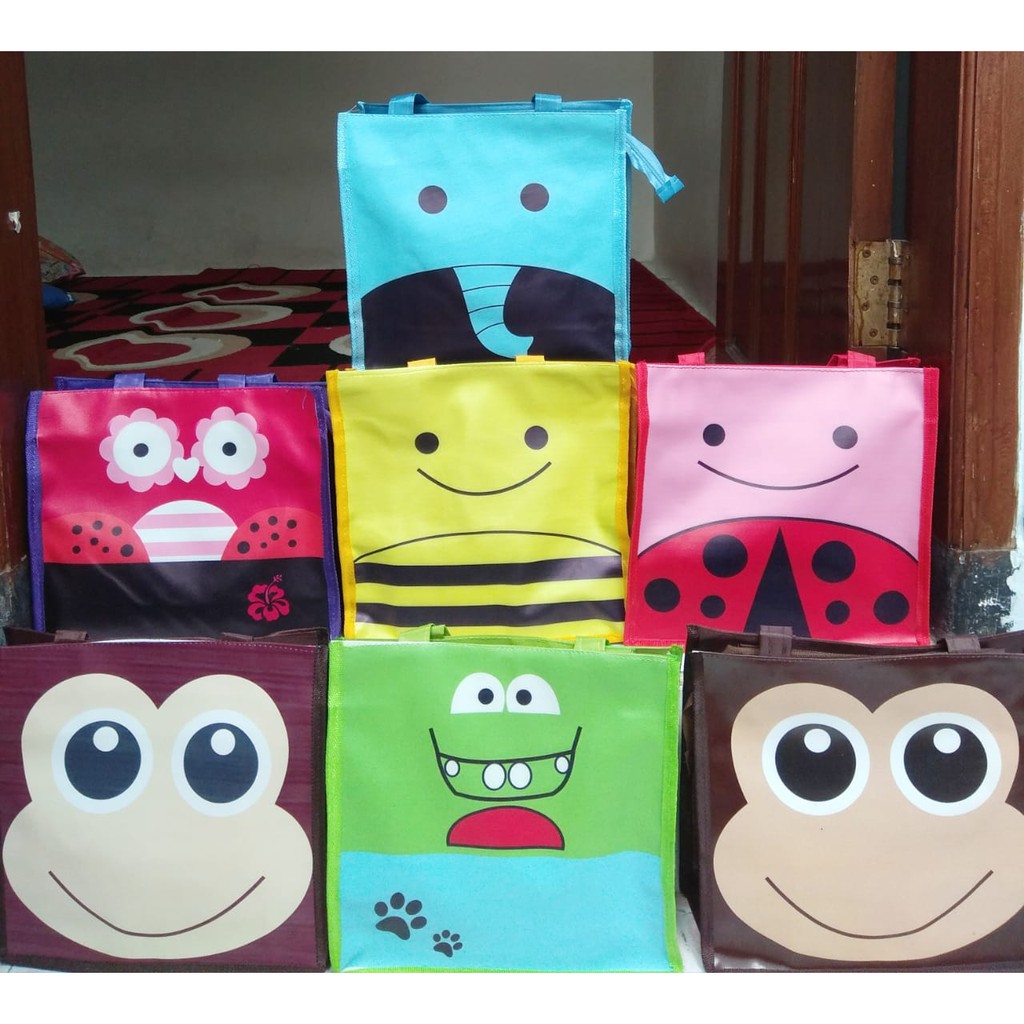 

TOTE ANIM PARASUT Printing souvenir ulang tahun anak bermanfaat goodie bag ultah goody bag murmer